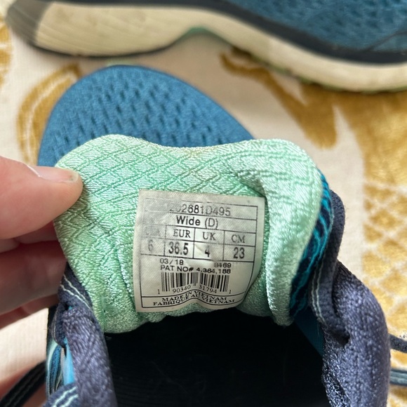 Women’s Brooks Adrenaline GTS 18 Running Shoes - Navy - Size 6w - Picture 4 of 4